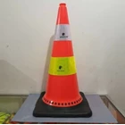 Traffic cone alas hitam karet Gosave 3