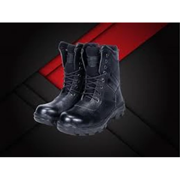 Red Parker T187 Safety Shoes