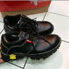Red Parker S183 Safety Shoes 4