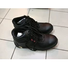 Red Parker S183 Safety Shoes 7