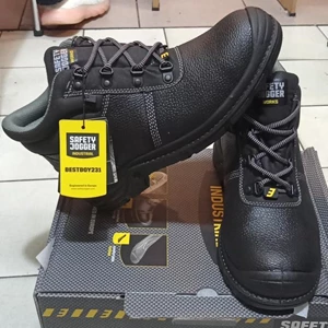 BL dssg z Jual Sepatu Safety JOGGER BEST BOY Terbaik: Langkah Aman dan Pasti Lindungi Kakimu!